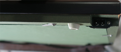 ���鐴���@�C�̒��̃s�A�m